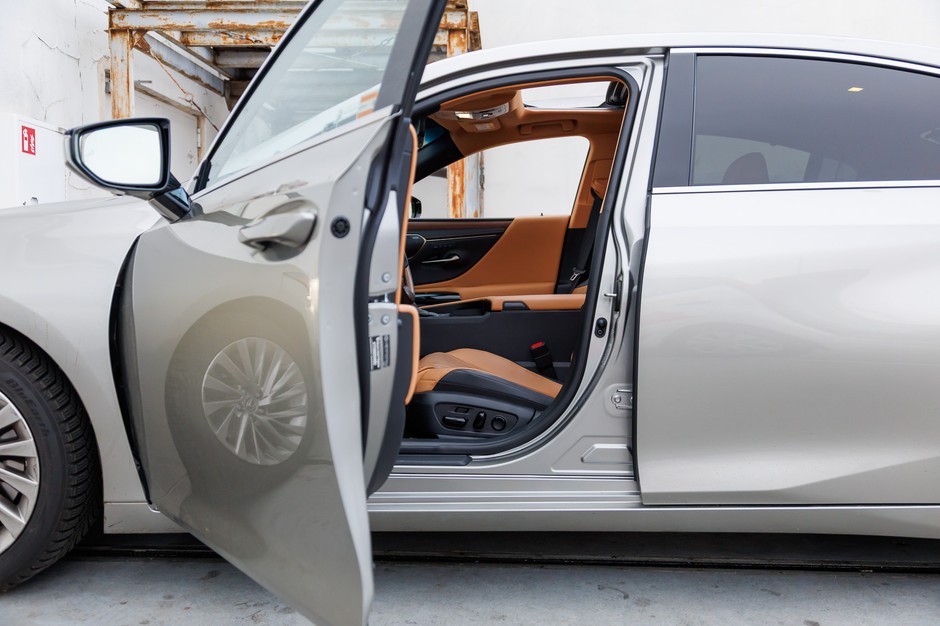 2024 Lexus ES300h