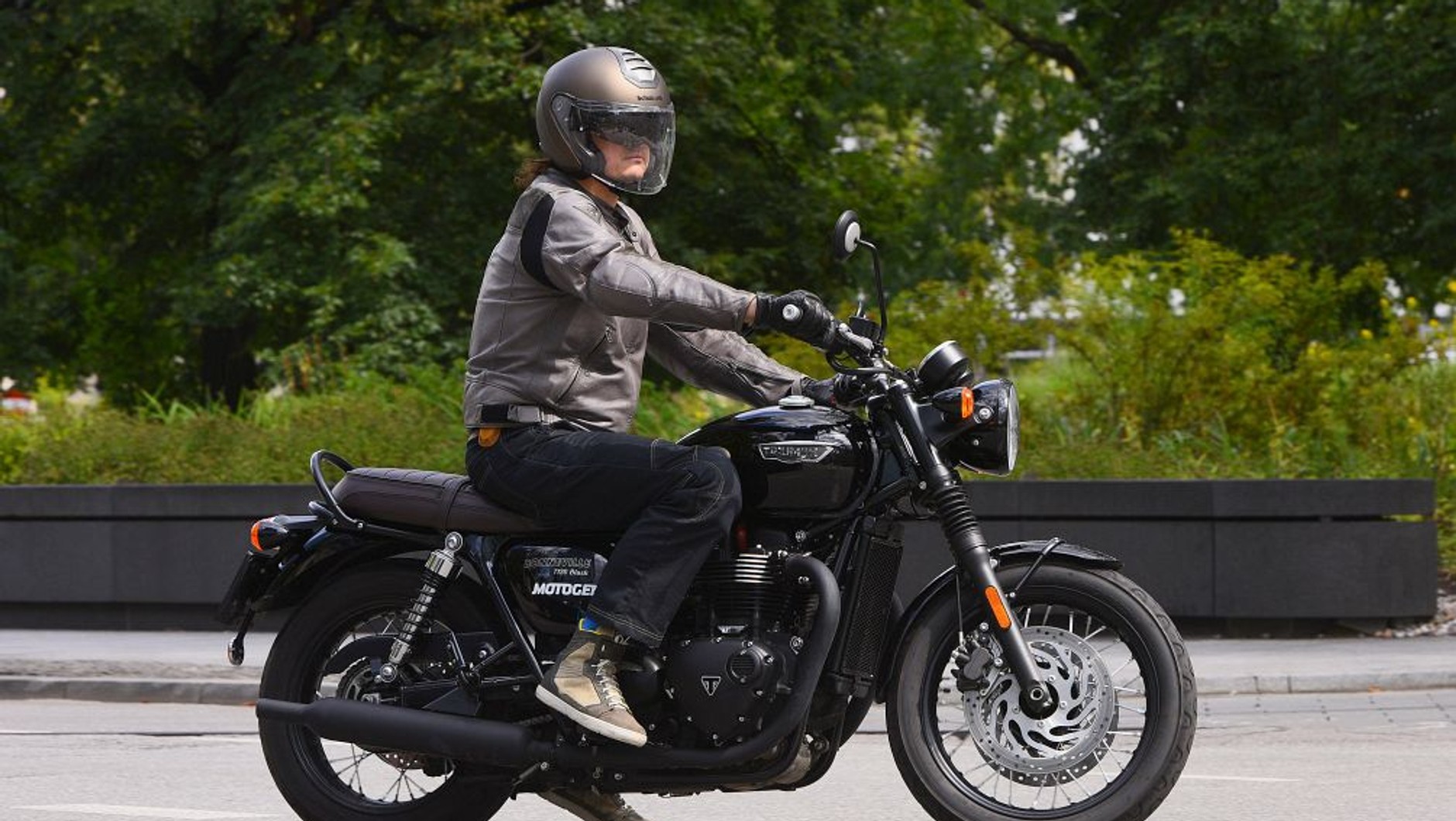 Triumph Bonneville T120 w akcji