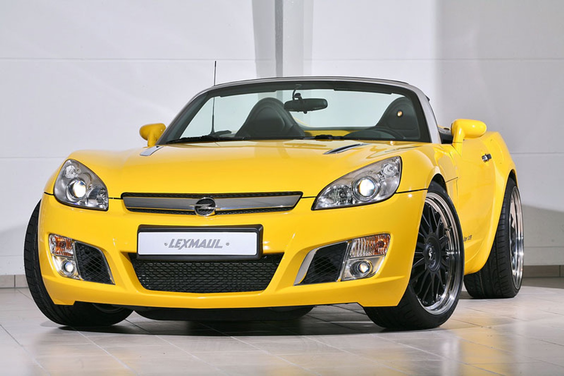 Lexmaul Opel GT: kilka koni dla niemieckiego roadstera