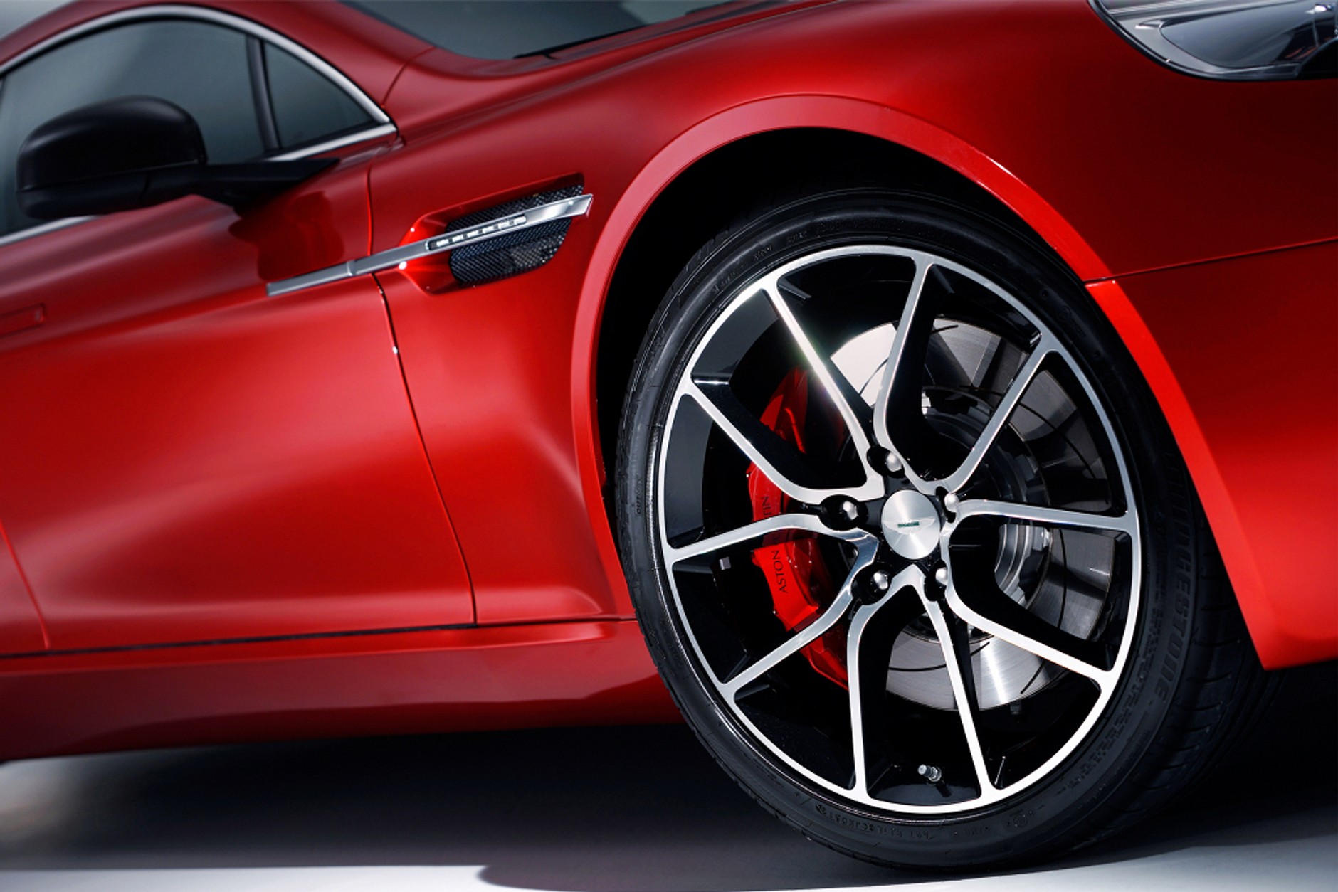 Aston Martin Rapide S: jeszcze mocniejszy