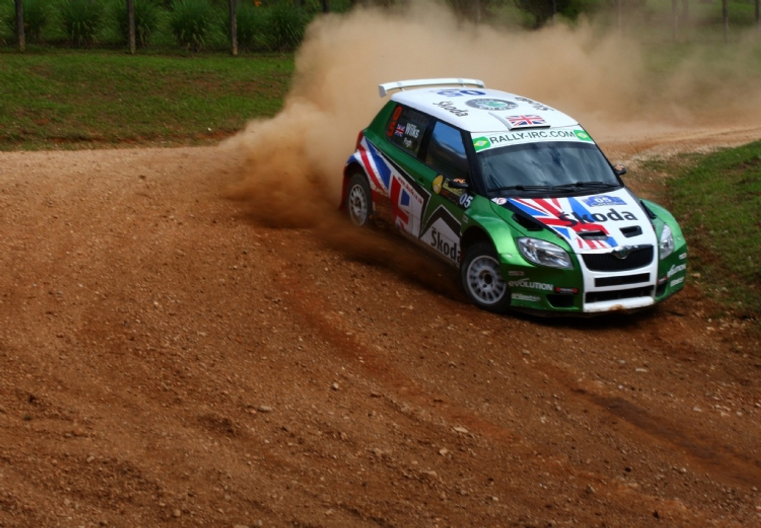 Rally de Curitiba 2010: pewne zwycięstwo Krisa Meeke, Juho Hänninen liderem IRC