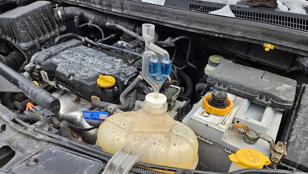 Prosty, chemiczny tester pozwala wykryć poważny problem z silnikiem