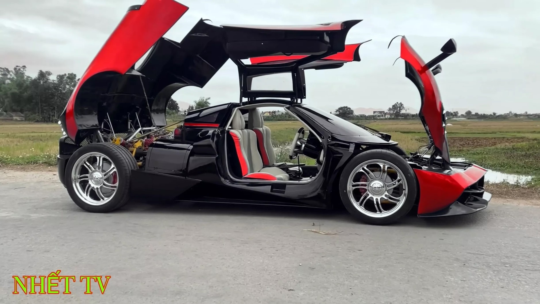 Pagani Huayra – replika