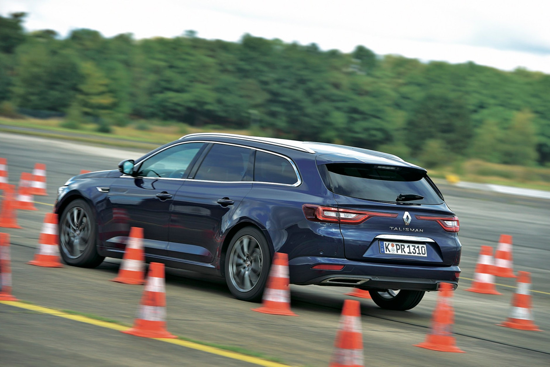 Pożeracze kilometrów - Kia Optima, Mazda 6, Renault Talisman i Skoda Superb