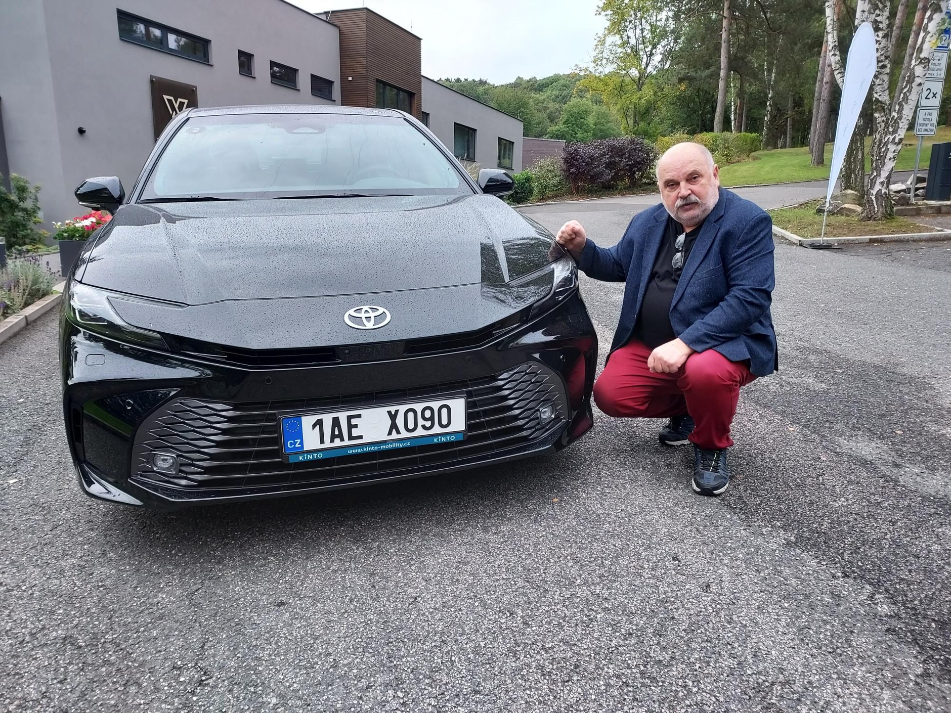 Toyota Camry 9. generacji