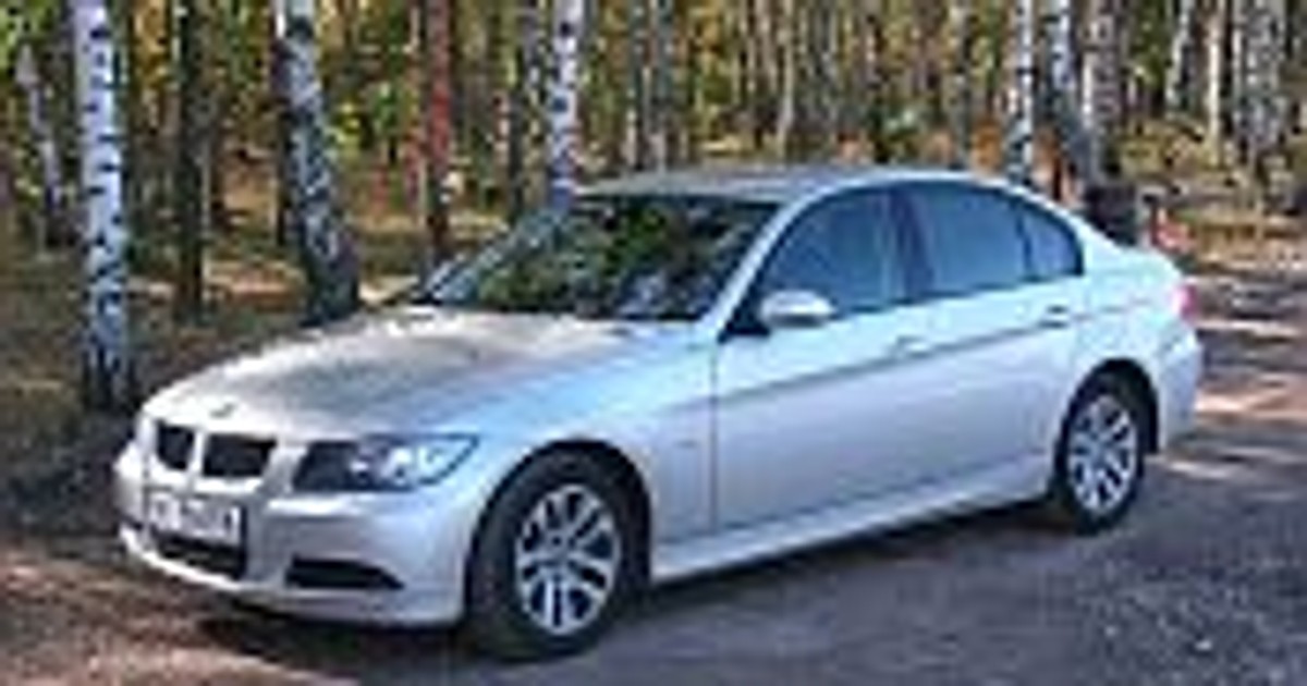 BMW seria 3: 320km w 320d