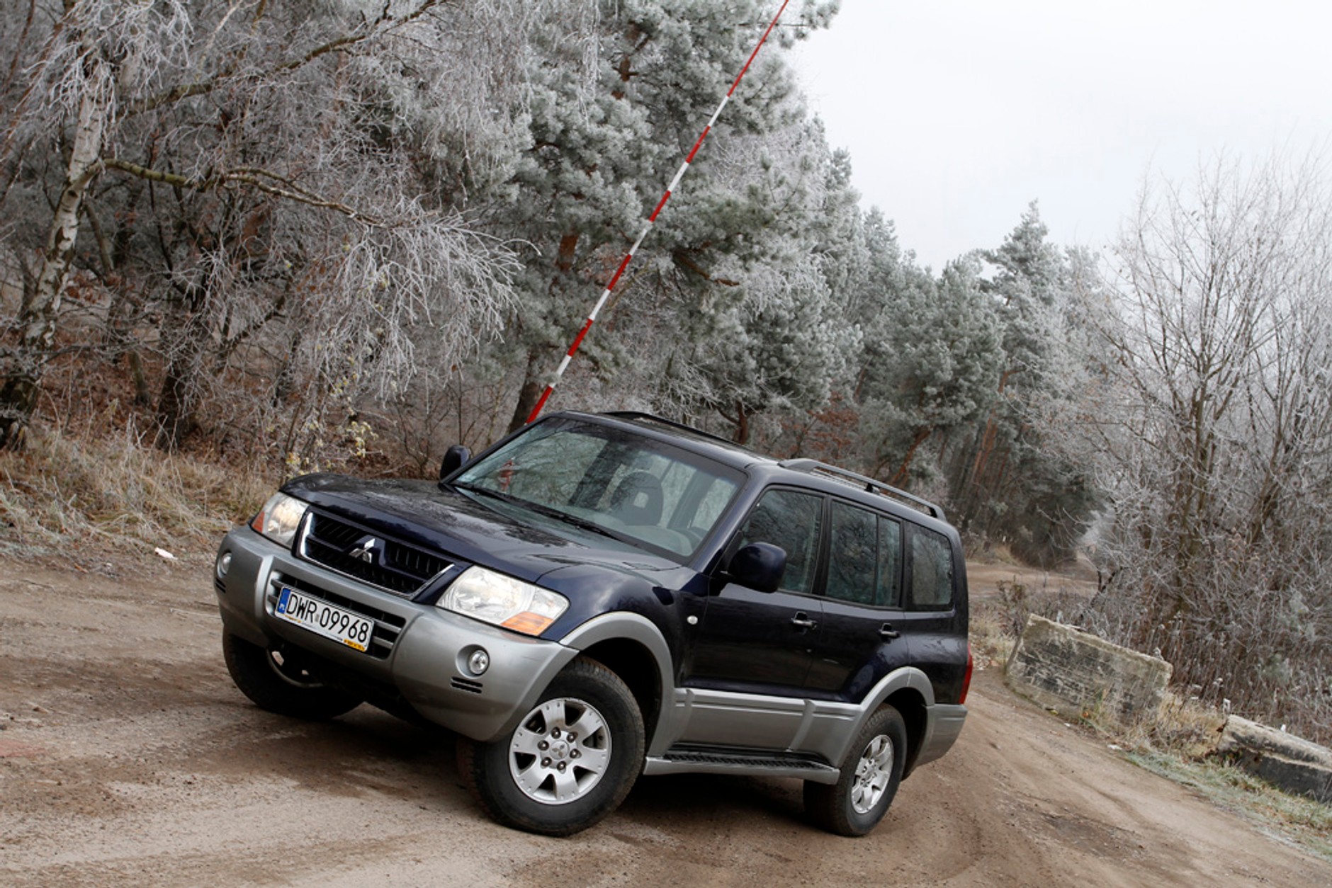 Mitsubishi Pajero za 35 tys. zł