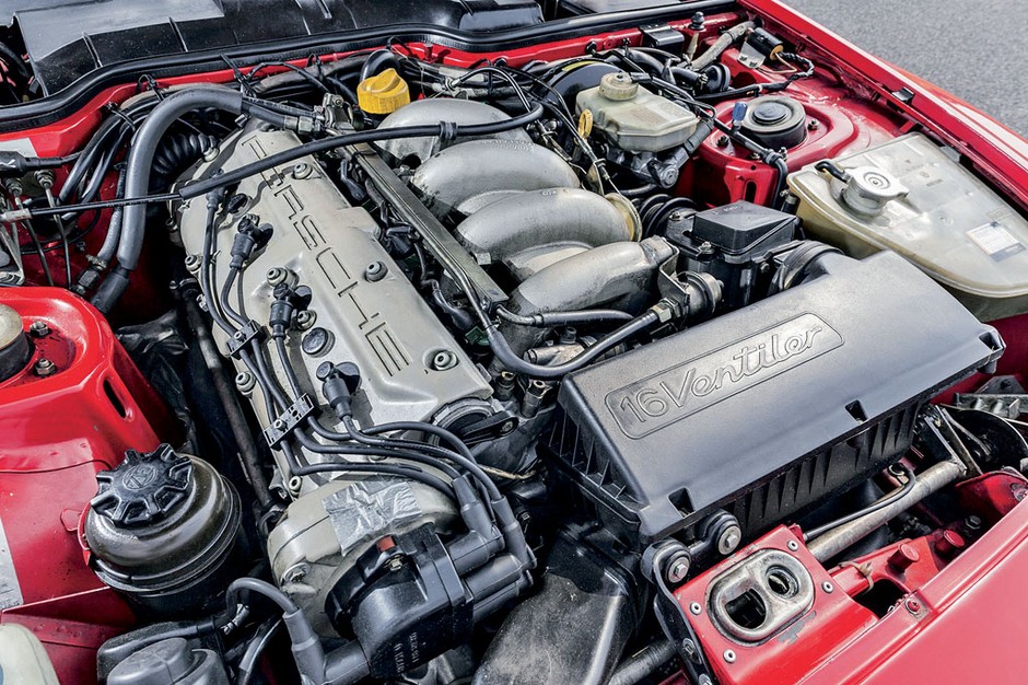 Mercedes 190 E 2.3-16 kontra Porsche 944 S - rewolucja przeciw ewolucji