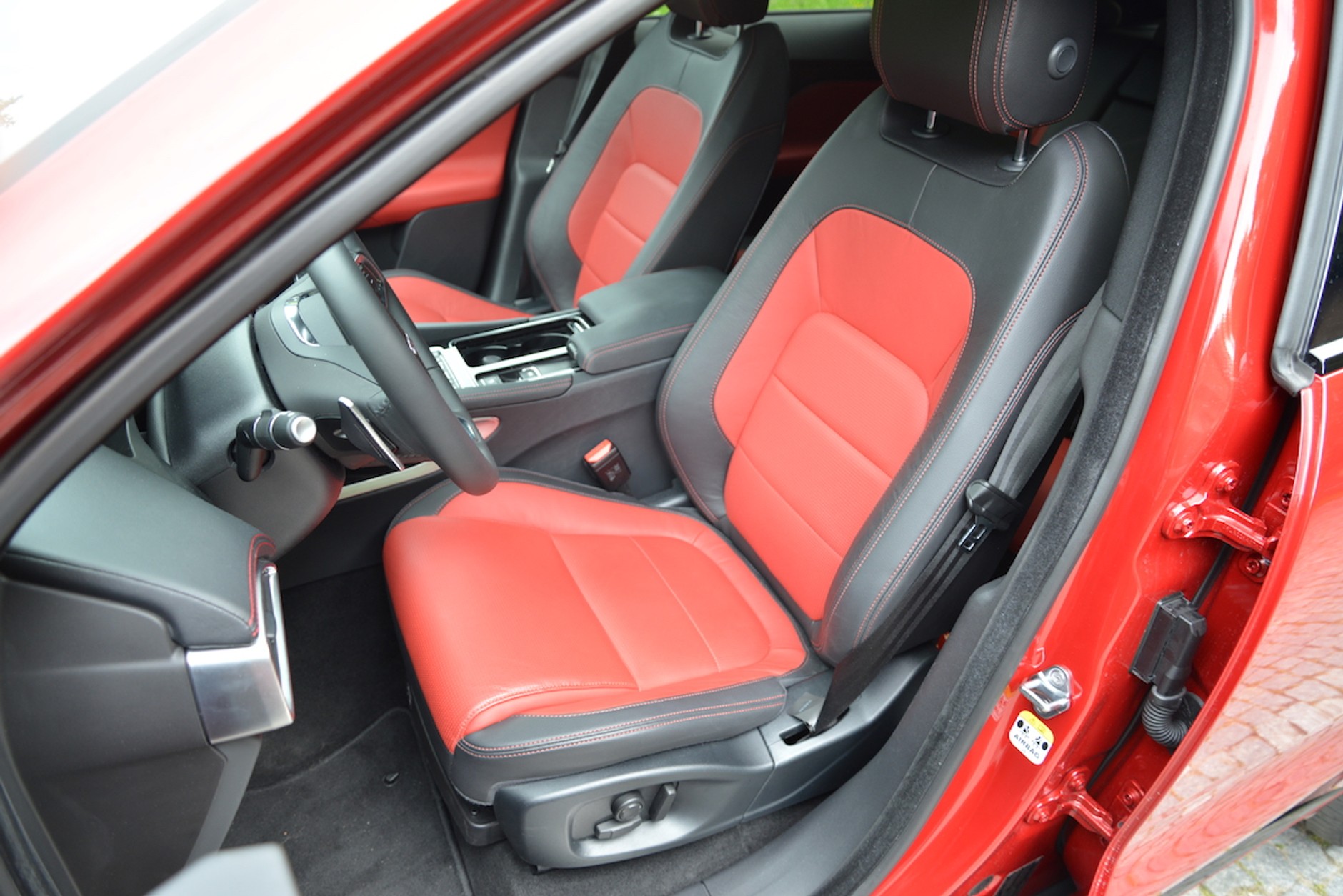 Jaguar F-Pace 25t R-Sport