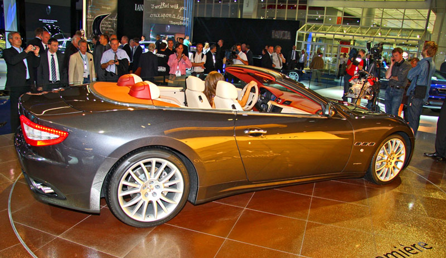 IAA Frankfurt 2009: Maserati GranCabrio czyli GranTurismo bez dachu