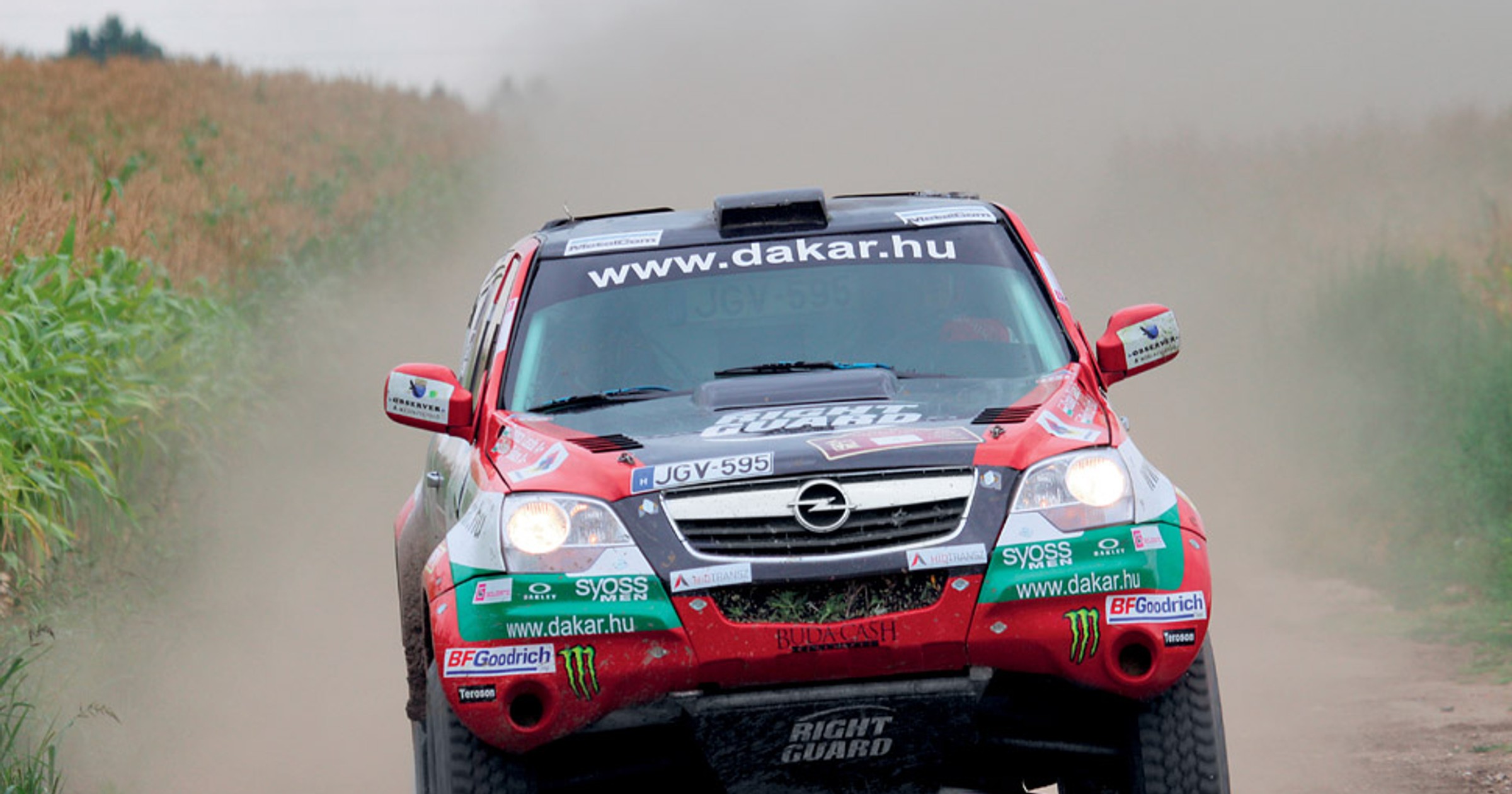 Gyulai Varfurdo Cup: zmagania w upale i deszczu