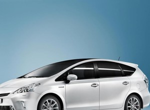 Toyota przekłada debiut rynkowy modelu Prius+