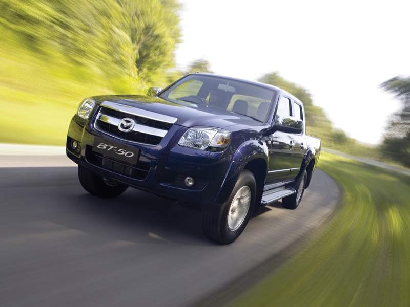 Mazda BT-50 z jednym silnikiem