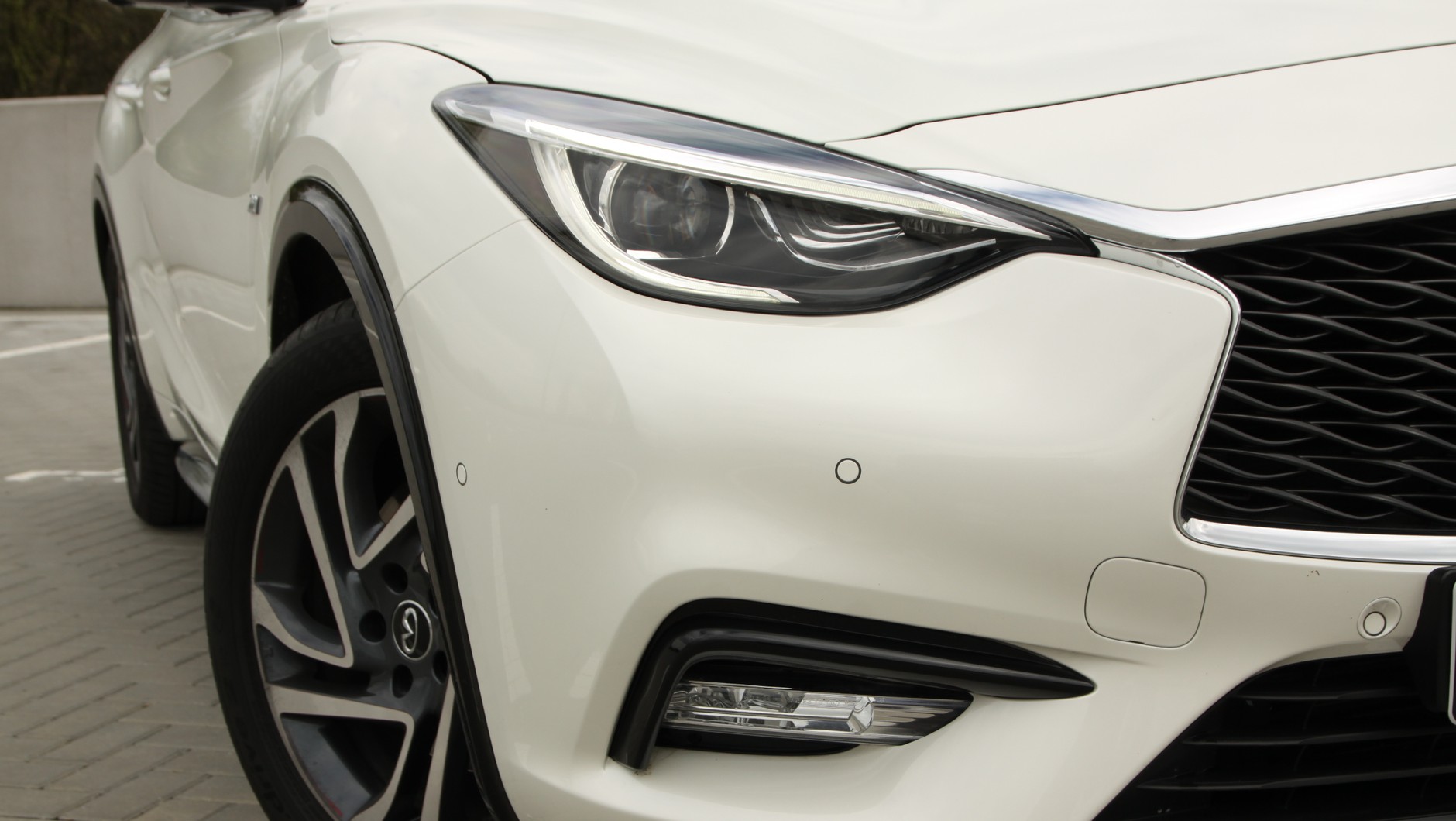 Infiniti Q30 2.2d DCT AWD