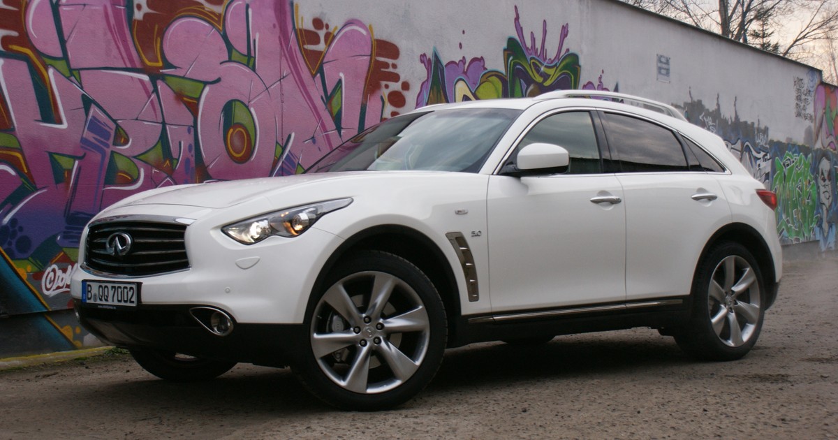 Infiniti QX70 S