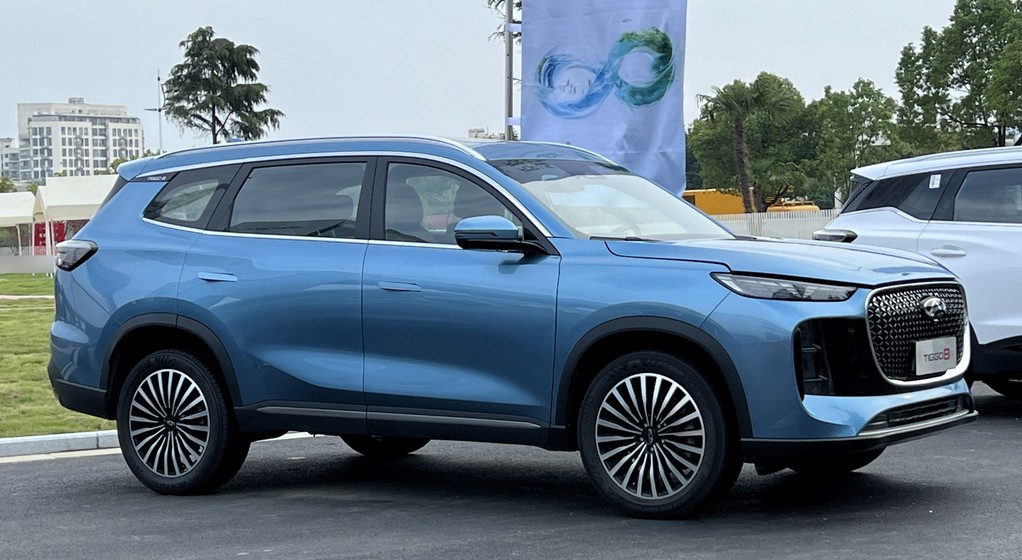 Chery Tiggo 8