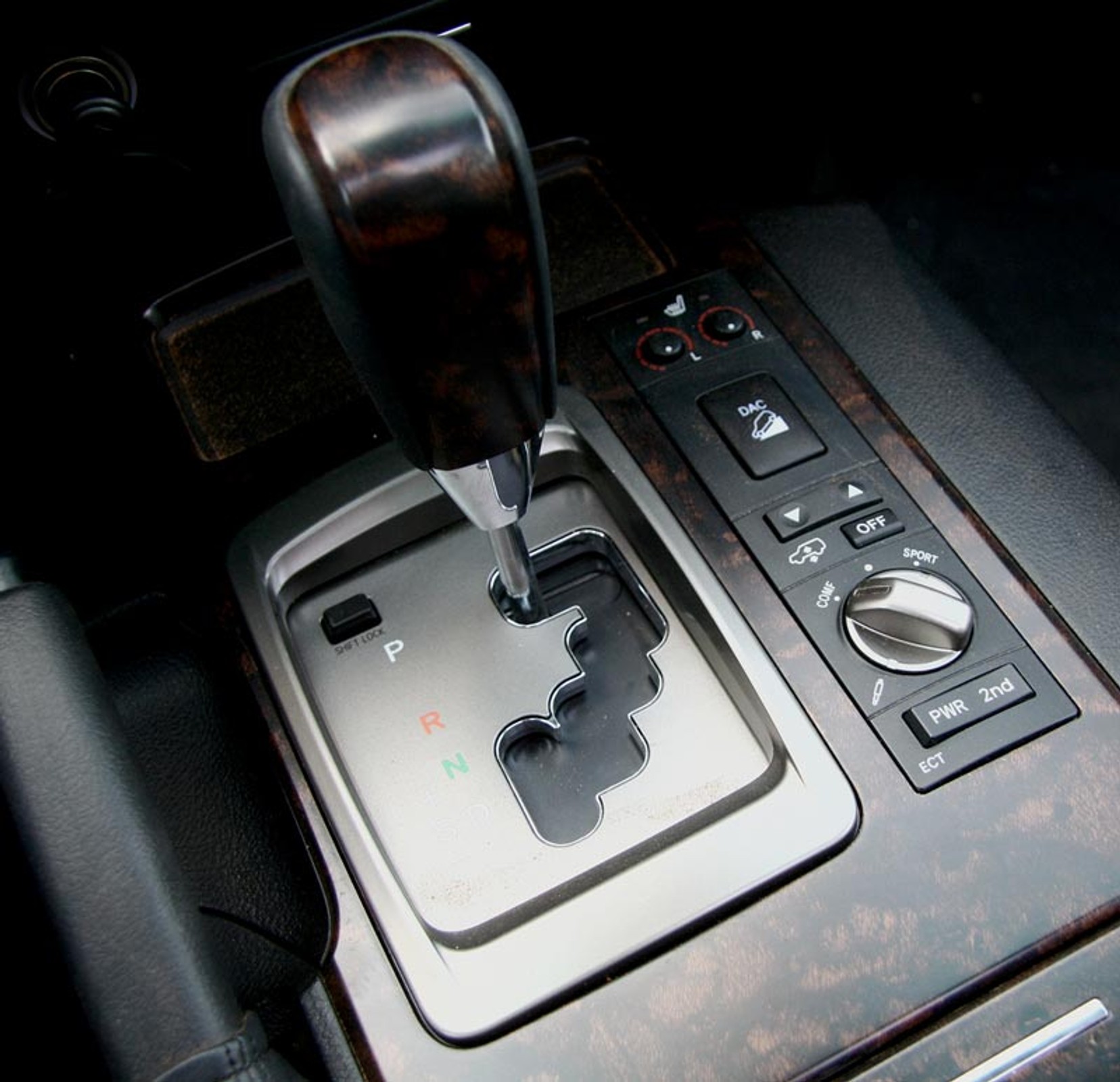 Toyota Land Cruiser V8: pierwsze wrażenia