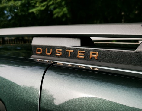 Dacia Duster Extreme: relingi można ustawić w poprzek, uzyskując bagażnik bazowy np. pod kufer dachowy