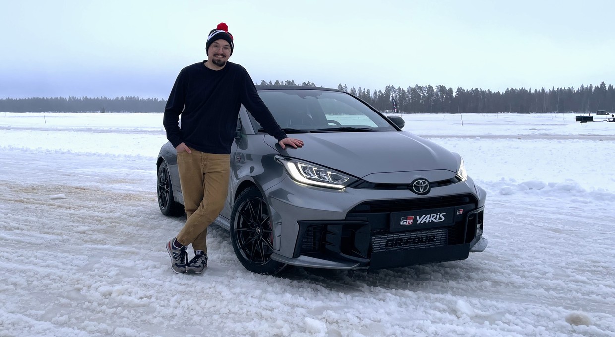 "Upalałem" nową Toyotę GR Yaris na zamarzniętym jeziorze. Wymiękłem szybciej od niej