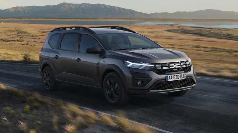 Dacia Jogger Hybrid 140 (2023)