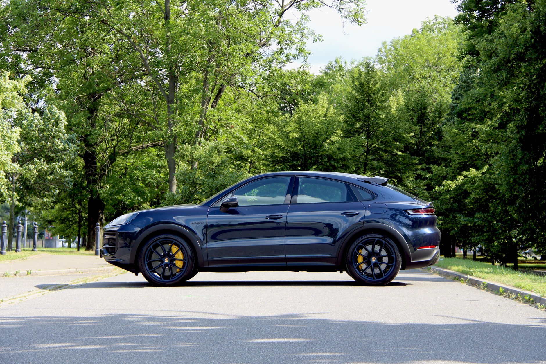 Porsche Cayenne Turbo E-Hybrid Coupe z pakietem GT
