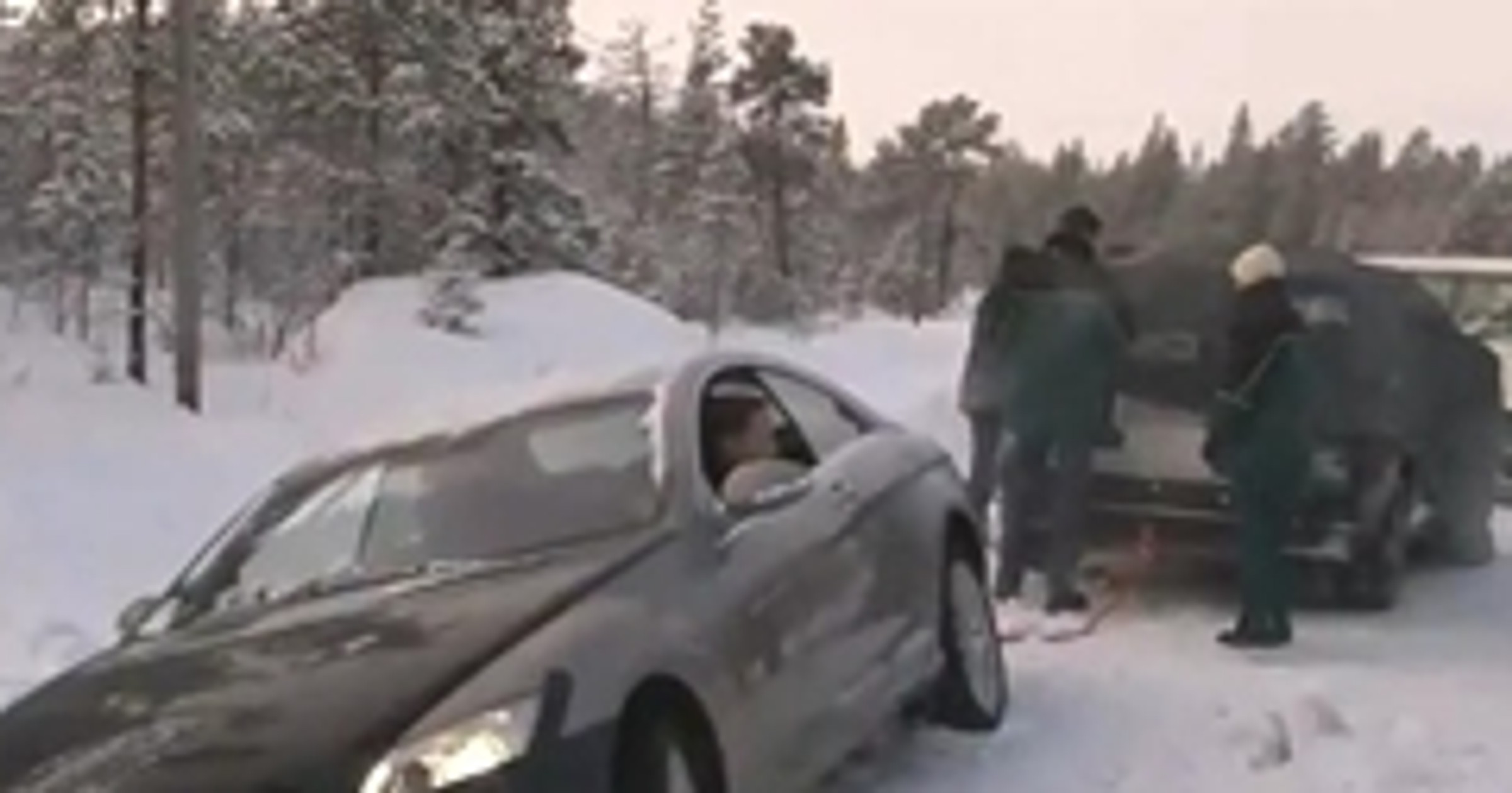 Prototypowe Mercedesy zakopane. Niemcy muszą być wściekli! 