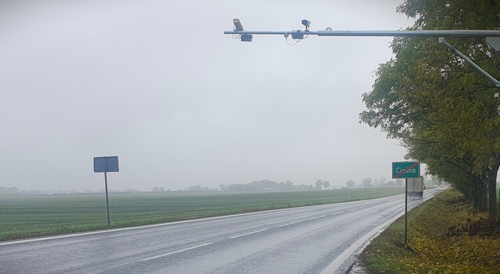 Nowy odcinkowy pomiar prędkości (OPP) uruchomiony na DW 251