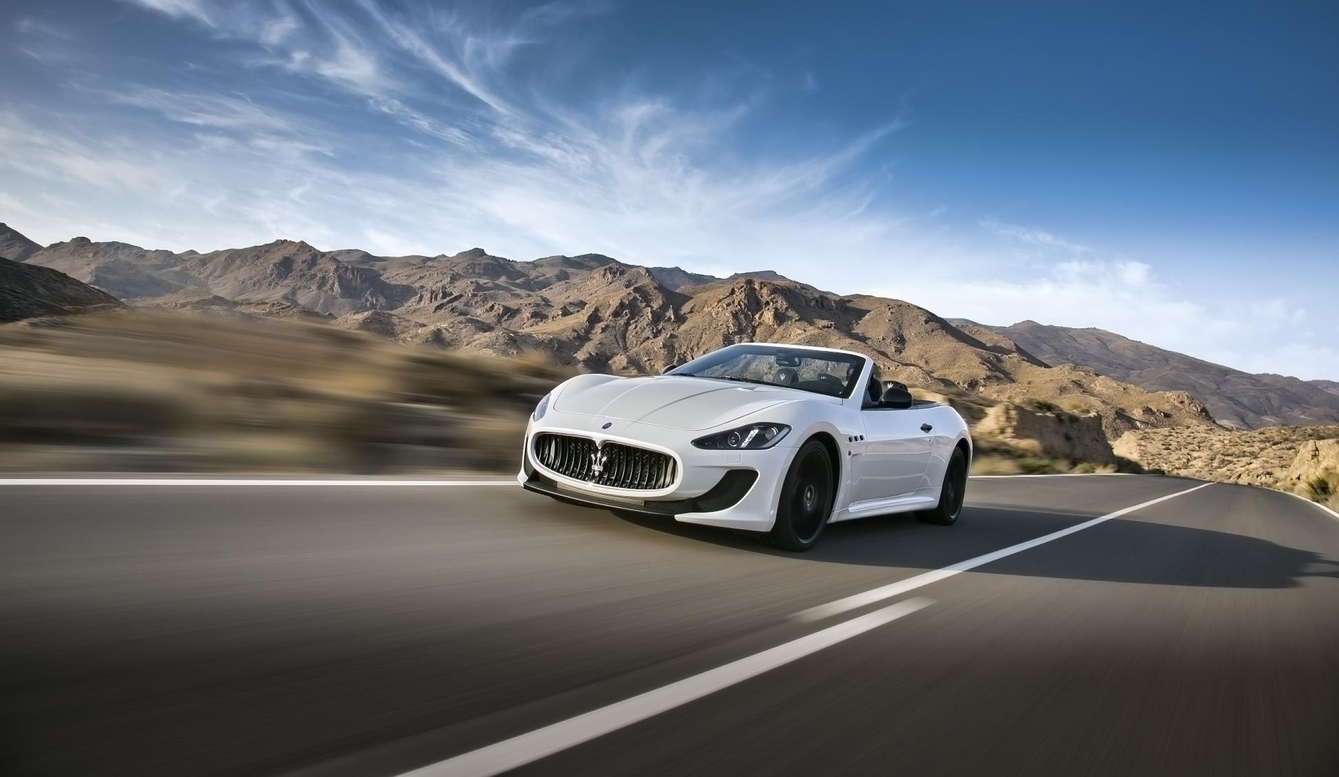 Uwodzicielskie Maserati GranCabrio MC