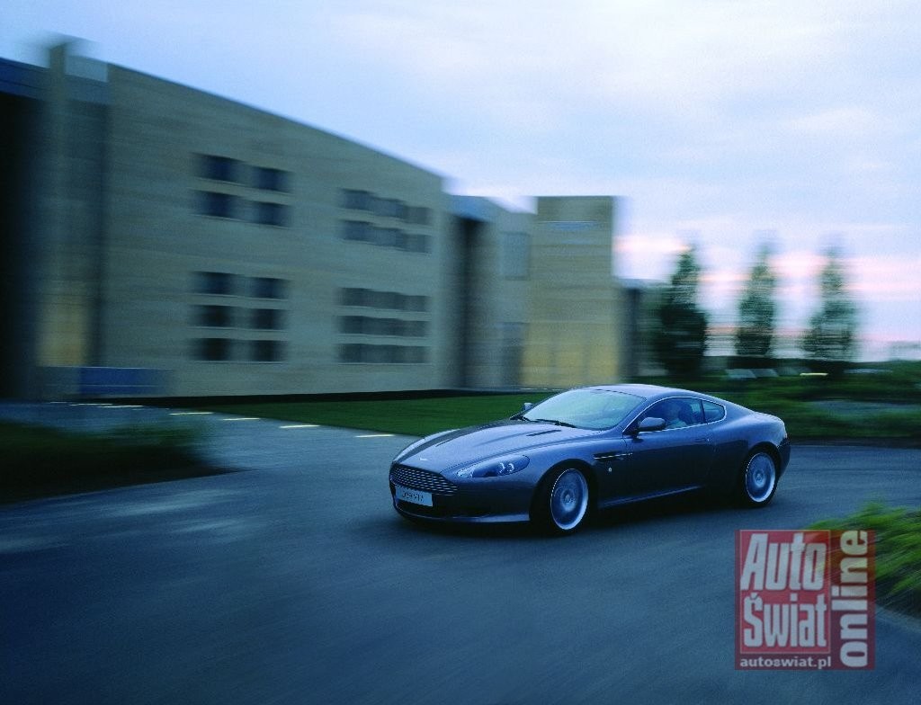 Aston Martin DB9