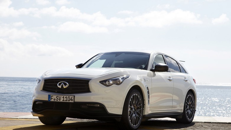 Infiniti FX Vettel Edition: pomysł mistrza