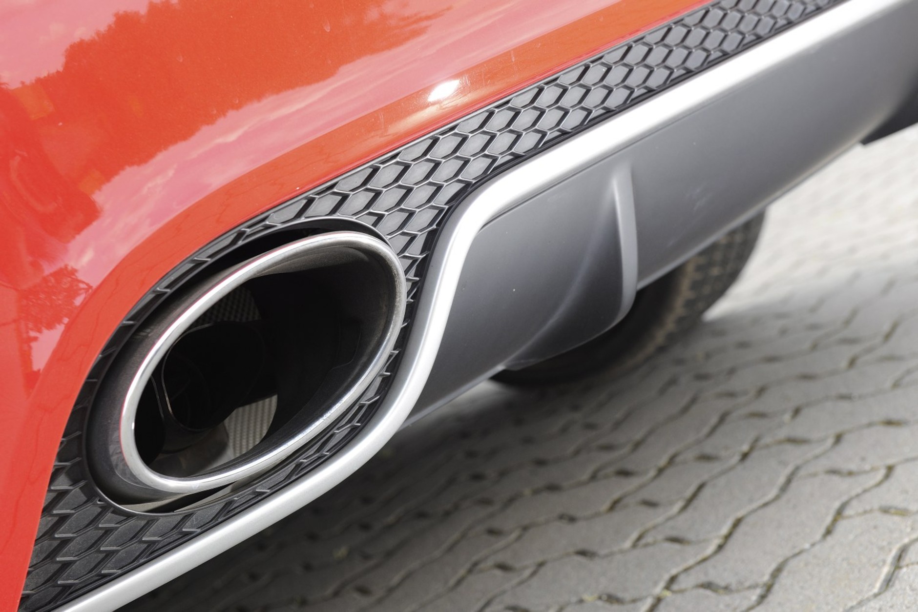 Porównanie Audi RS 5 i BMW M4