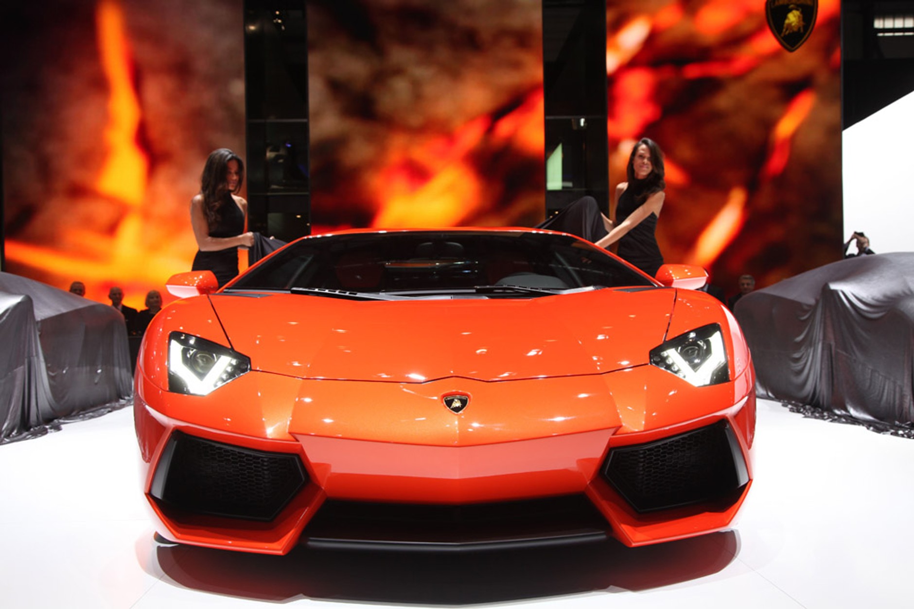 Lamborghini Aventador LP700-4: skrzydlata bestia