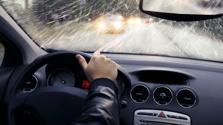 Pieszy pasy potrącenie kierowca zaparowane szyby