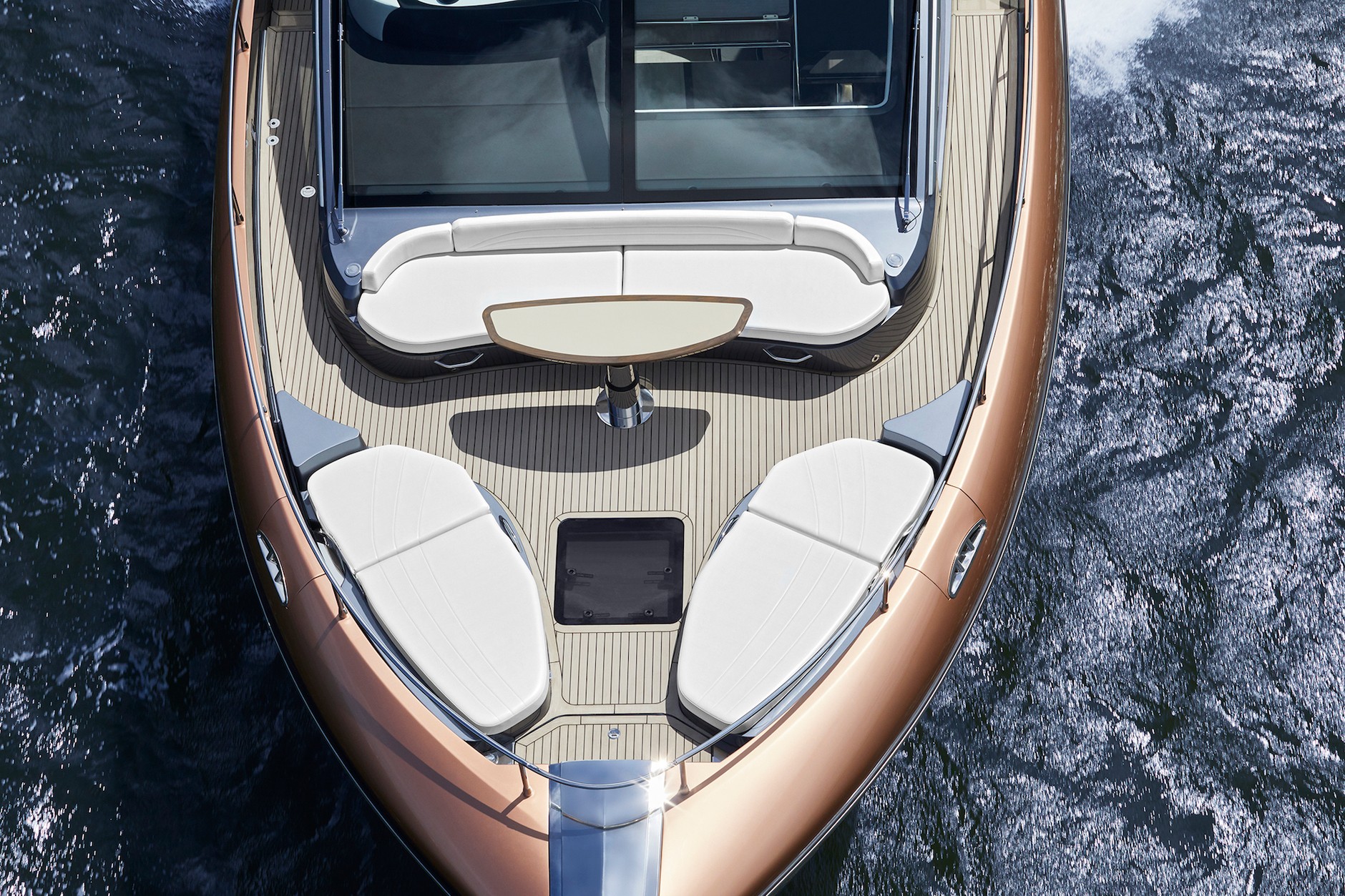 Lexus LY 650