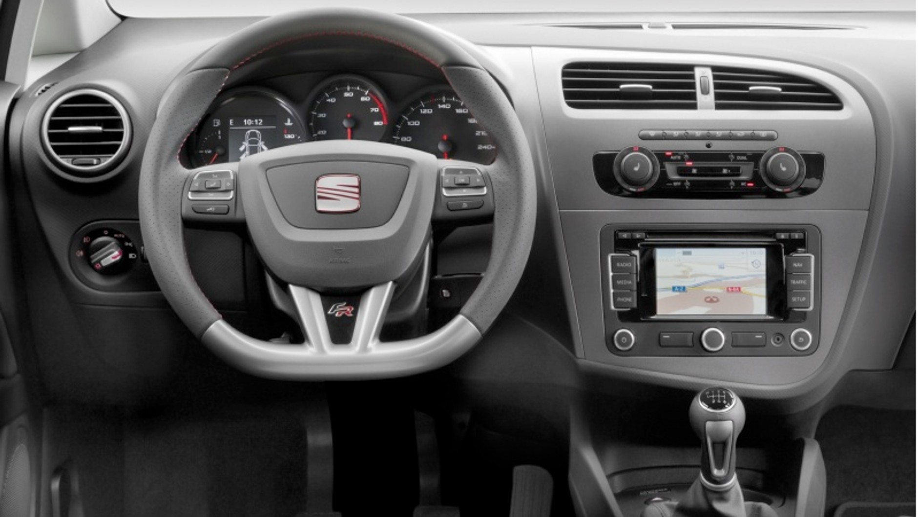 Seat uatrakcyjnia Leona FR i Cupra R