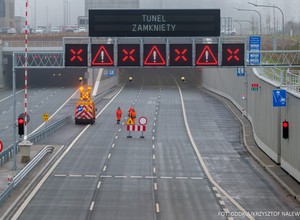 Tunel Południowej Obwodnicy Warszawy pod kontrolą. Kamer tyle, ile w połowie stolicy