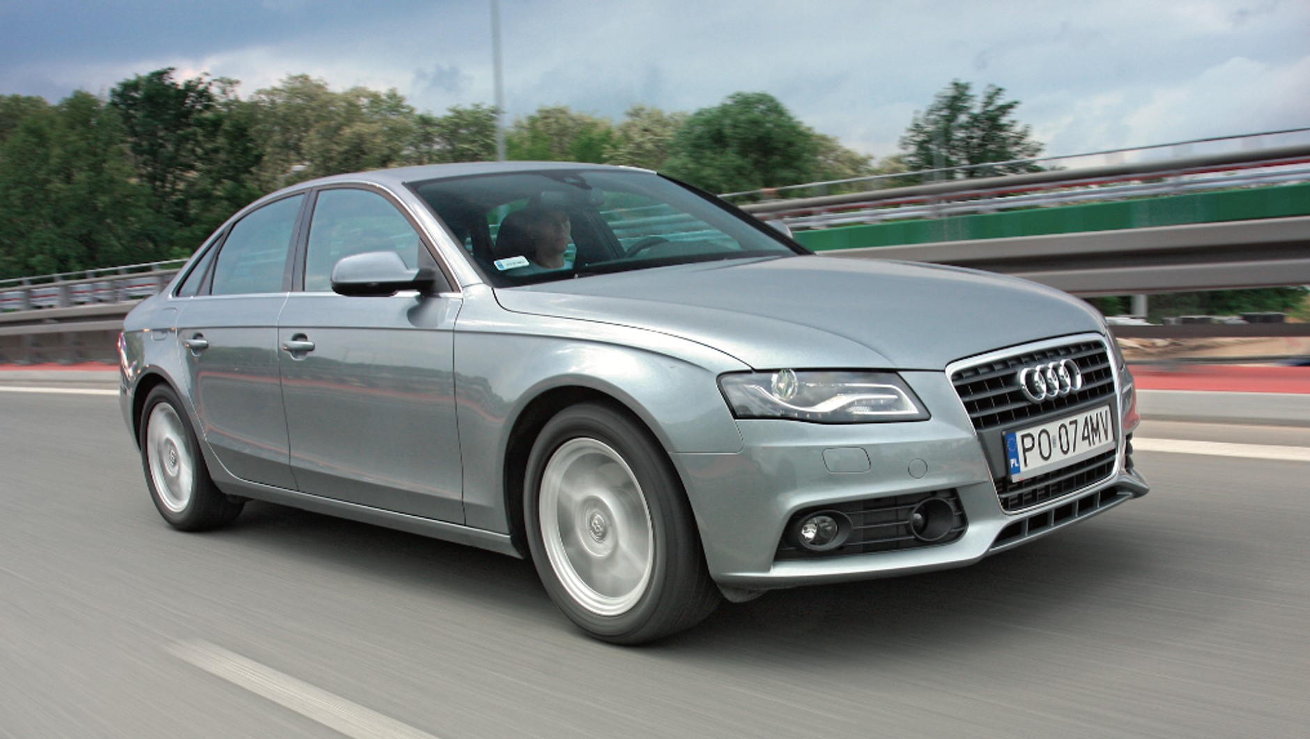 Audi A4 III (B8)
