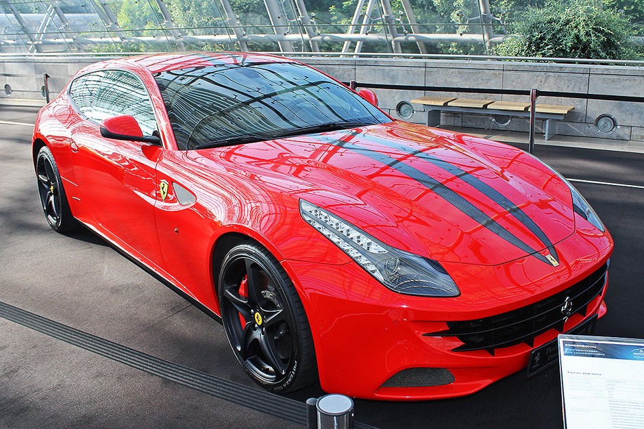 Ferrari FF