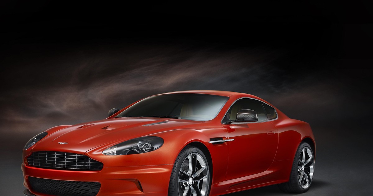 Aston Martin DBS Carbon Edition