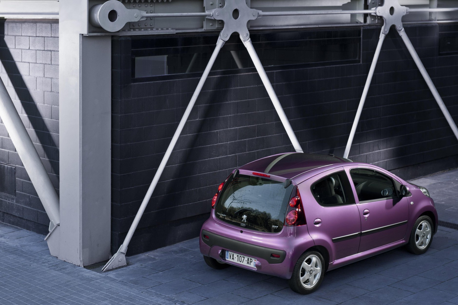 Nowe bliźniaki: Citroen C1 i Peugeot 107