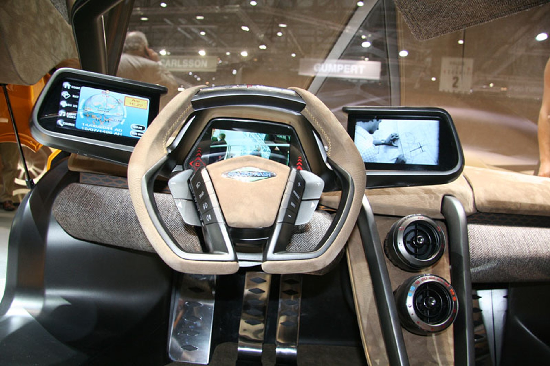 Genewa 2009: parada sportu i tuningu (fotogaleria)