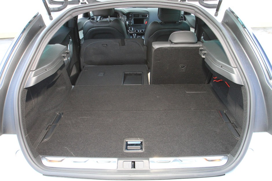 Citroen DS5: hybryda z dieslem