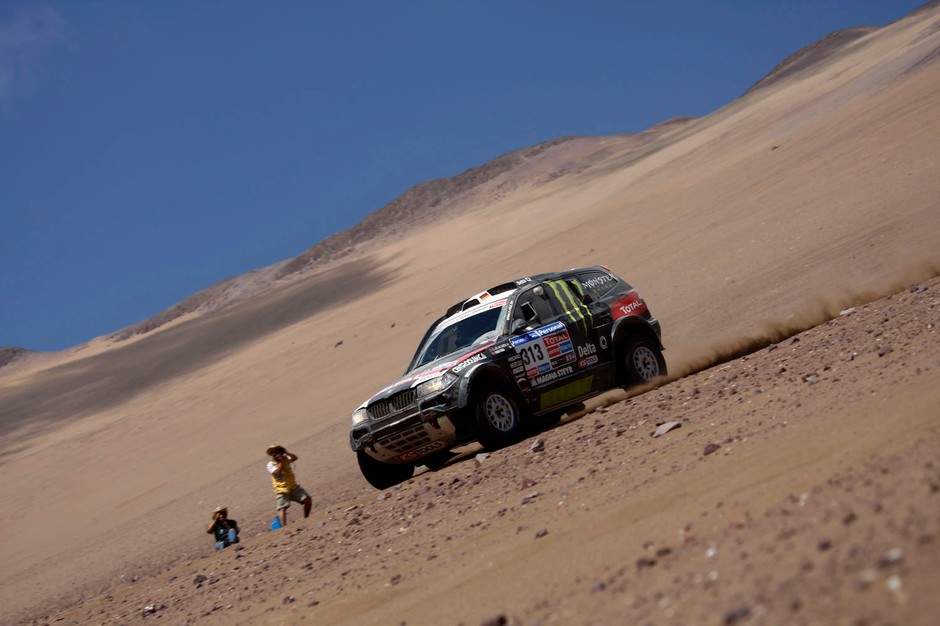 Rajd Dakar 2011: dobra postawa Polaków, Hołowczyc z otwartymi drzwiami (5.etap, wyniki, fot. Willy Weyens)