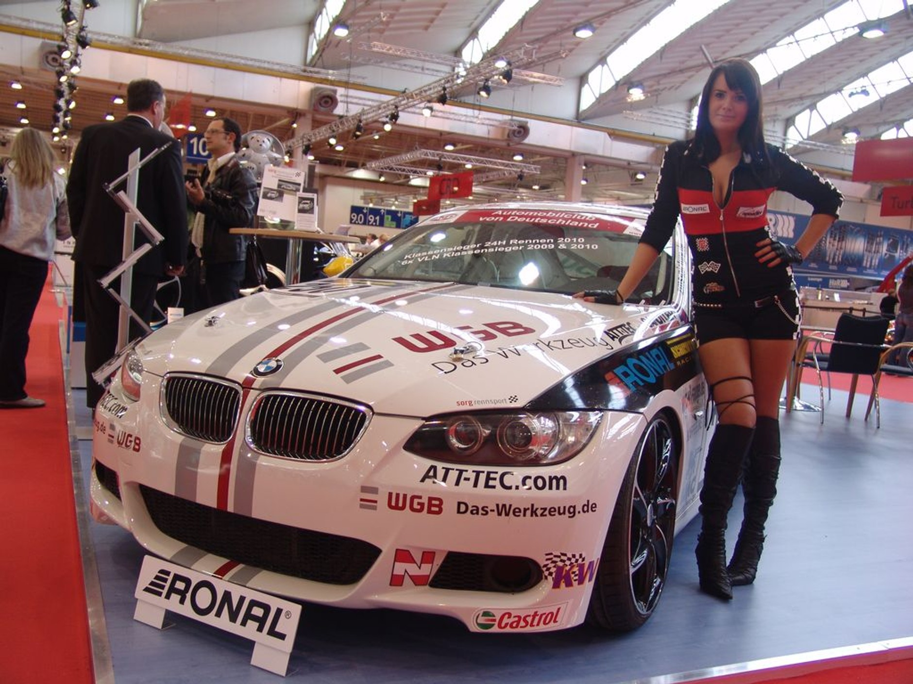 Essen Motor Show 2010: premiery w blasku tuningu, designu i modelek