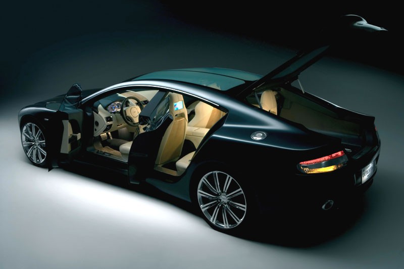 Edmunds.com: Aston Martin Rapide trafi do produkcji