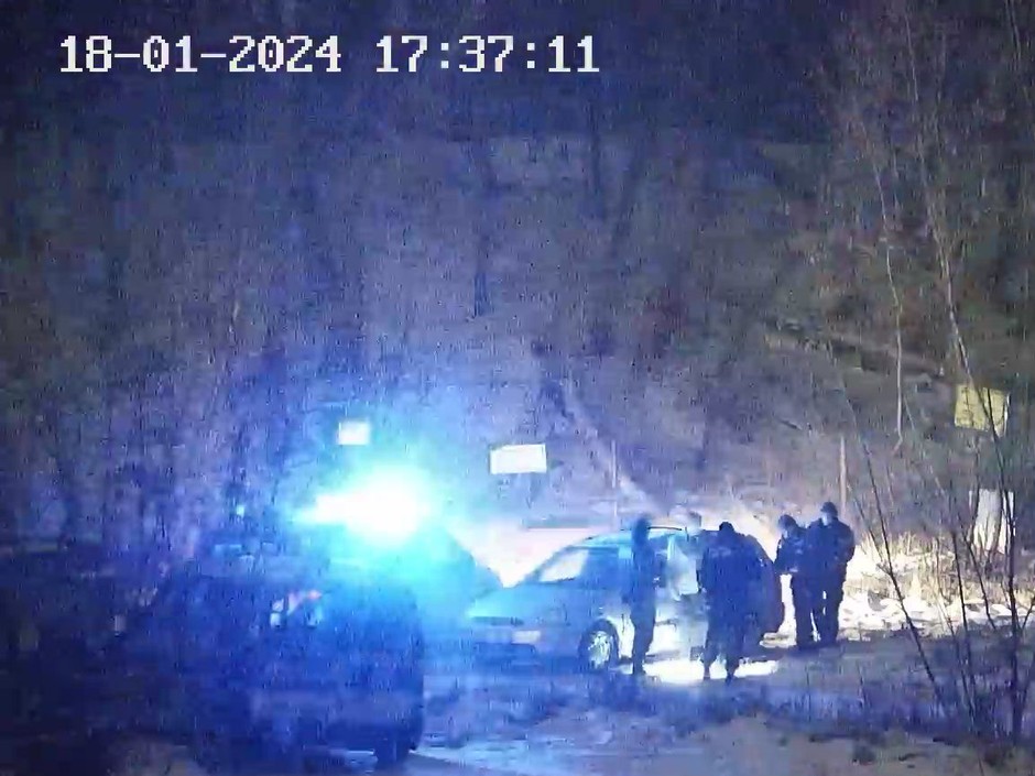 Próbował ukraść stalową bramę i sprzedać na złom