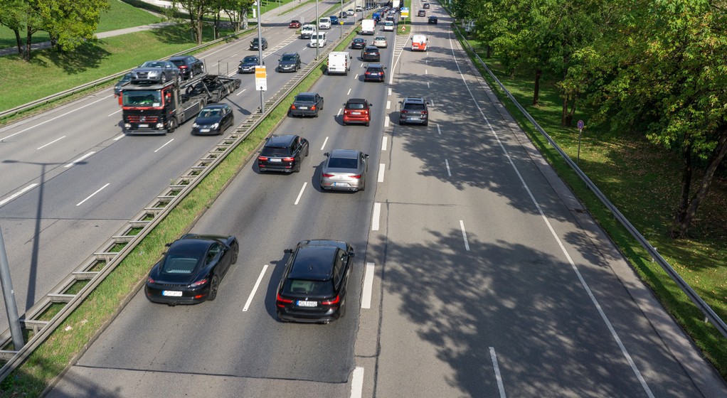 Już wkrótce pojazdy z dieslami spełniającymi normę Euro 4 lub Euro 5 nie wjadą na Mittlerer Ring w Monachium