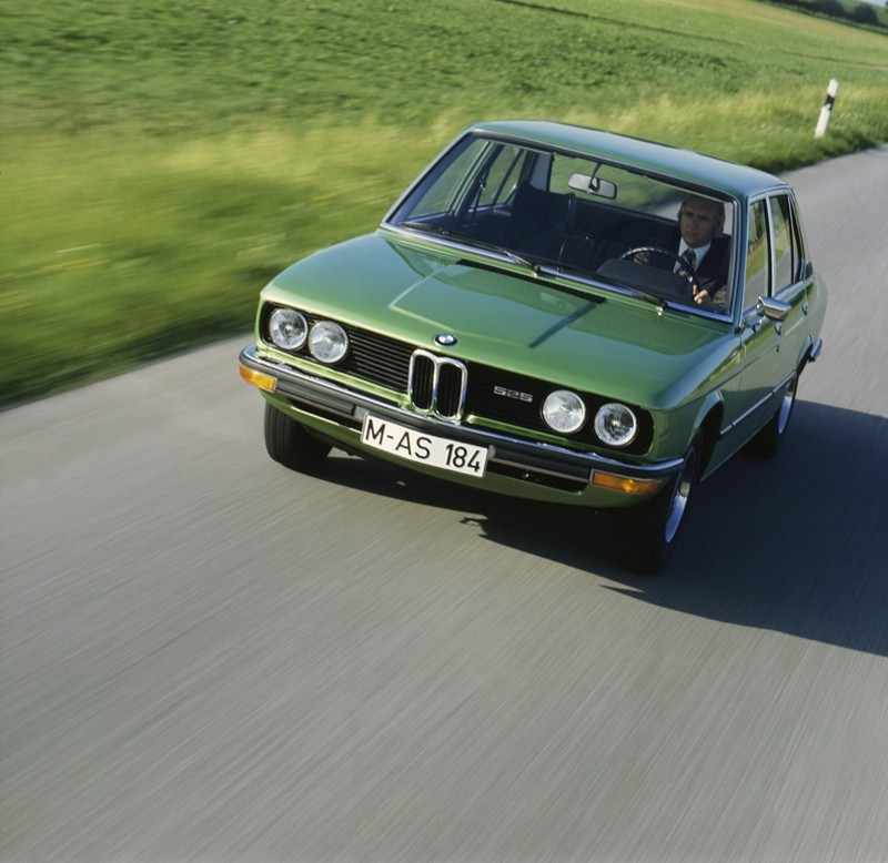 BMW serii 5 – sześć generacji, mnóstwo zdjęć