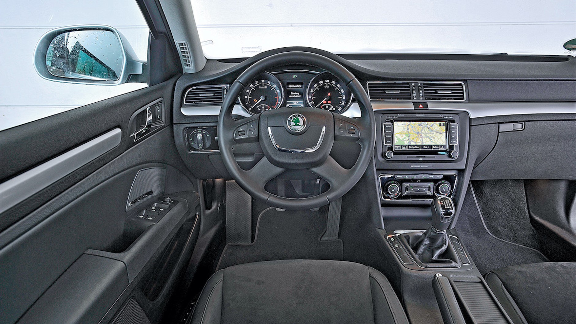 Porównanie: Mazda 6, Opel Insignia i Škoda Superb