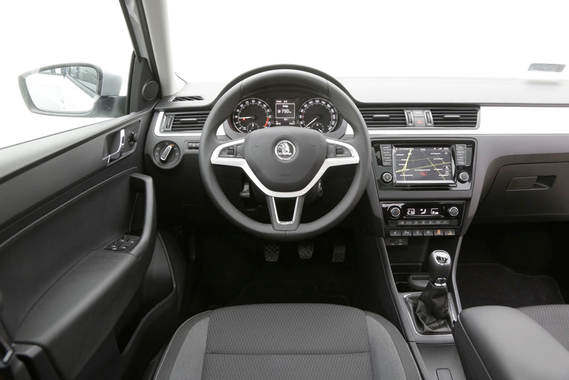 Skoda Rapid w mundurku